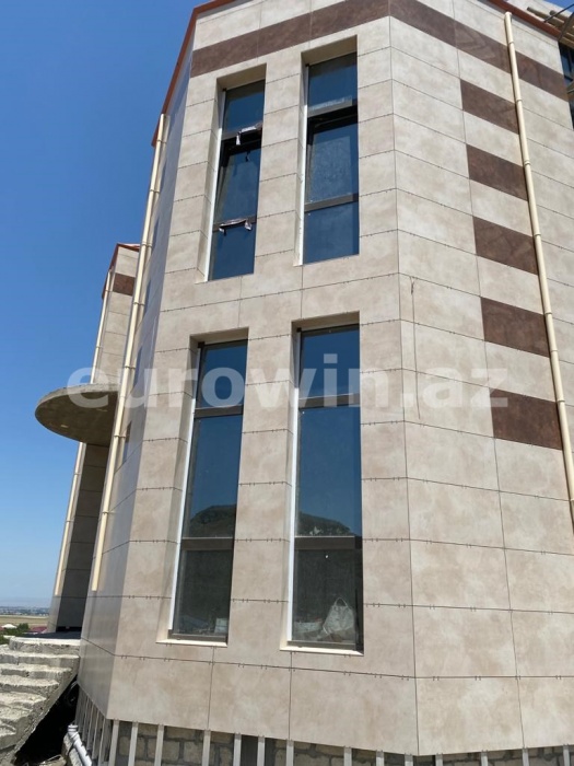 Alüminium izosistem pəncərələr